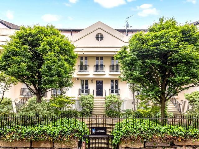 House for sale in Tower Liberty, Wapping