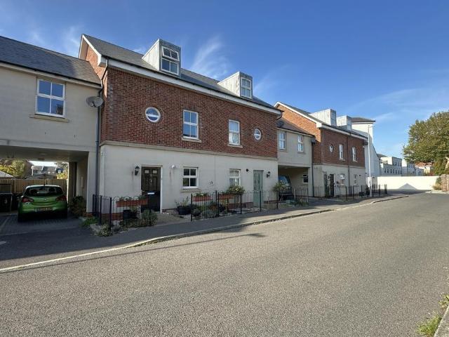 House for sale in Lower Walmer, Ash
