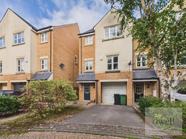 House for sale in Far Headingley, Weetwood