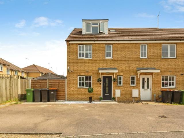House for sale in Leighton-Linslade, Leighton Buzzard