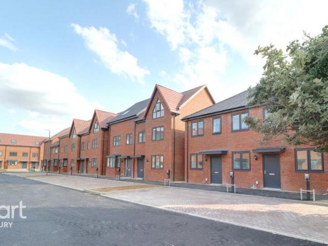 House for sale in Southcourt, Aylesbury