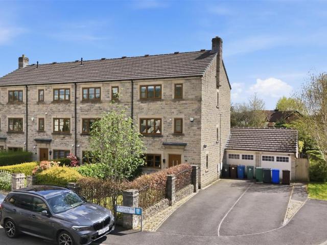 House for sale in Nuttall, Bury