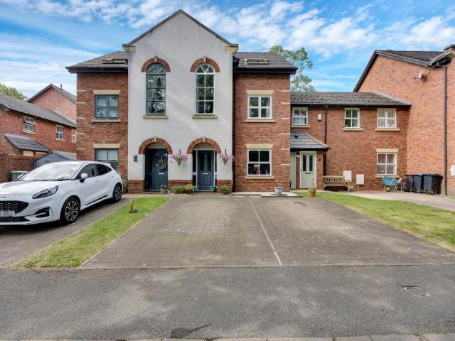 House for sale in Meadowbank, Winsford