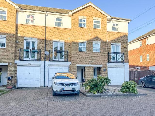 House for sale in Wraysbury