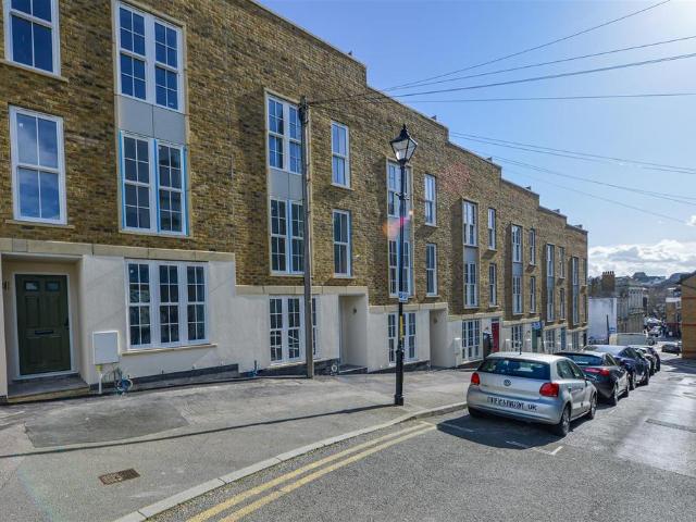 House for sale in Margate Old Town, Acol