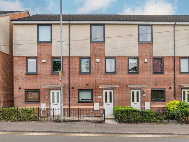 House for sale in Burnedge, Greater Manchester