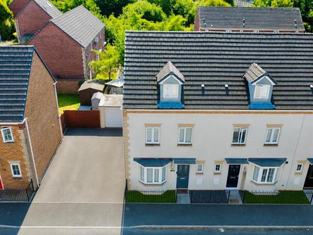 House for sale in Gorseinon, Wales