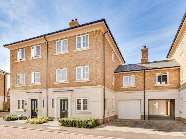 House for sale in Duton Hill, Essex