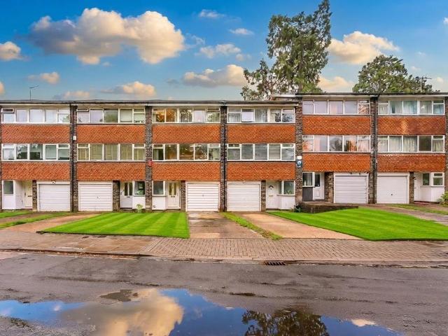 House for sale in Bickley, Greater London