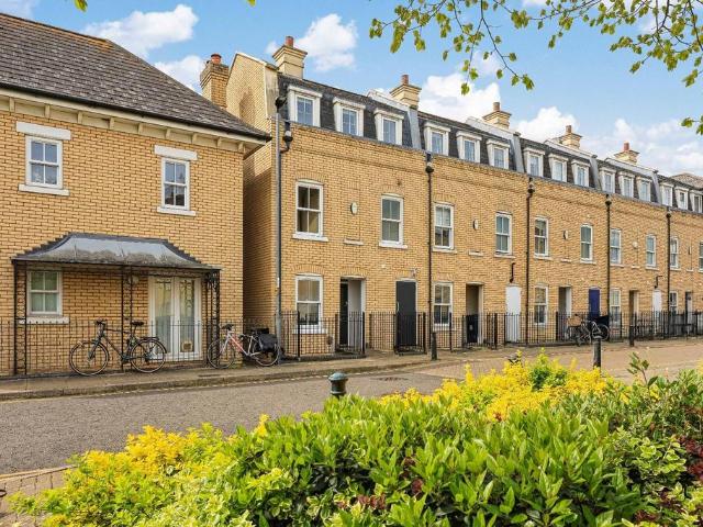 House for sale in Arbury, Cambridgeshire