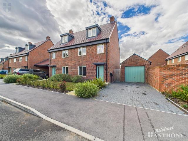 House for sale in Weston Turville, Buckinghamshire