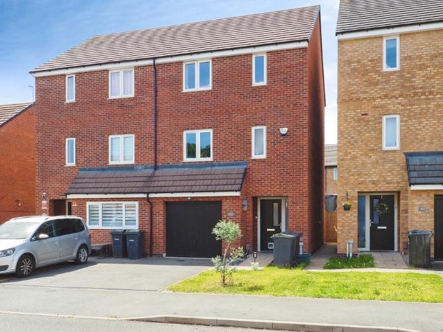 House for sale in Gedling, East Midlands