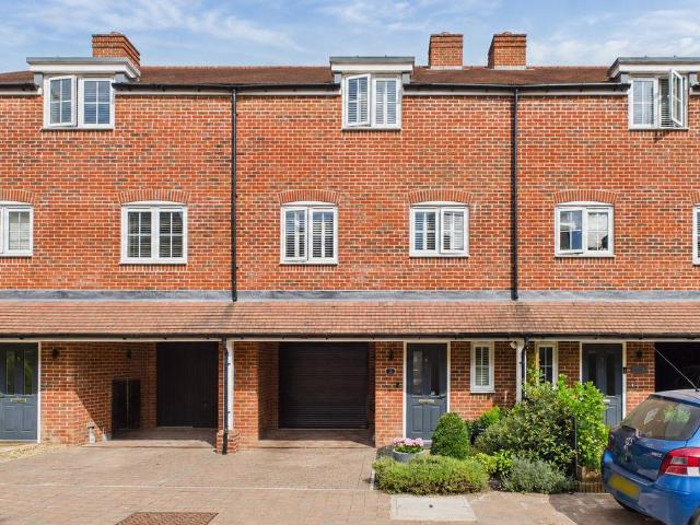 House for sale in Maylands, Pouchen End