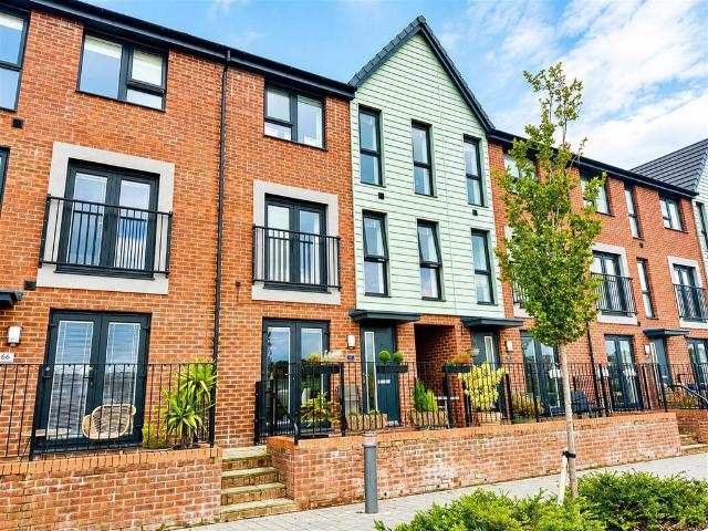 House for sale in Barry Island, Barry