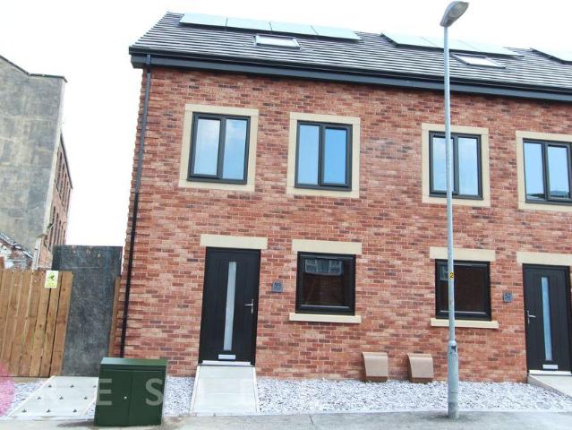 House for sale in Burnedge, Greater Manchester
