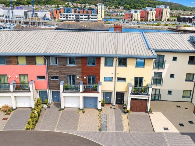 House for sale in SA1 Swansea Waterfront, Nangreaves