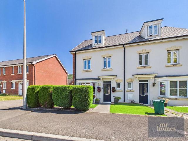 House for sale in Taffs Well, Wales