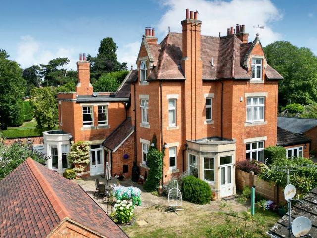 House for sale in Northampton, Northamptonshire