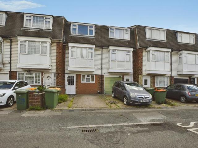 House for sale in Custom House, Greater London