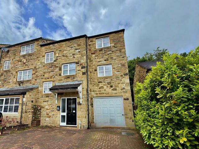 House for sale in Keighley, West Yorkshire