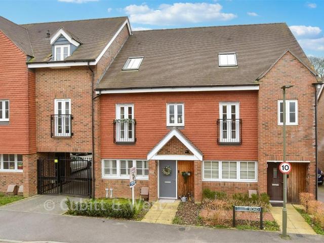 House for sale in Red Hill, Surrey