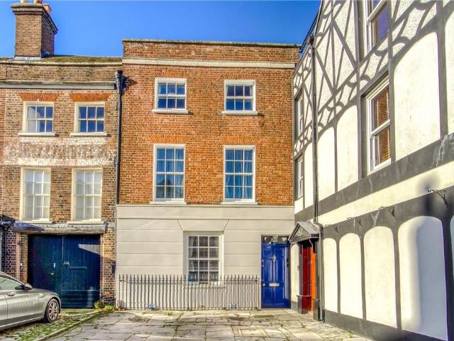 House for sale in Old Town, Poole