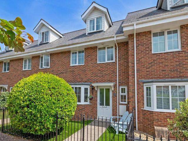 House for sale in Binstead, Ryde