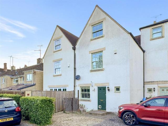 House for sale in Chesterton, Fossebridge