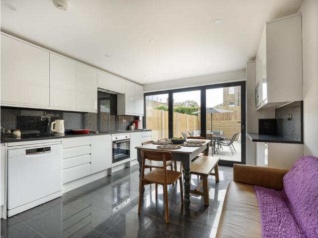 House for sale in Whitechapel, Greater London