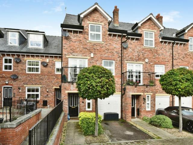 House for sale in Altrincham, Trafford
