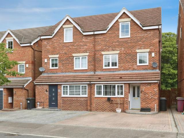 House for sale in Brackenfield, East Midlands