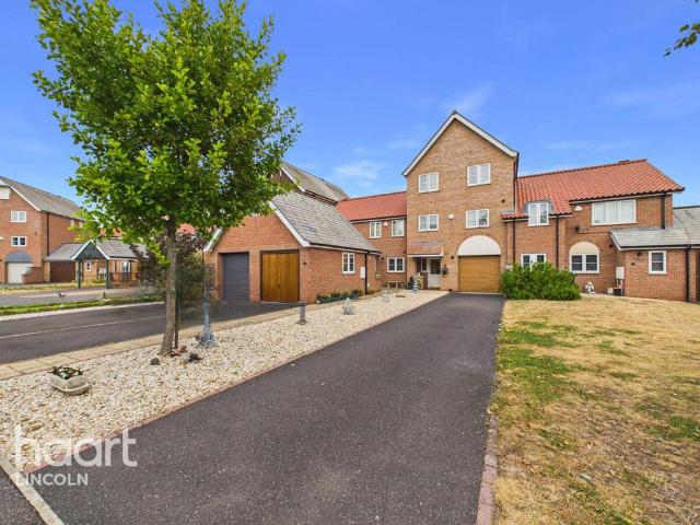 House for sale in Burton Waters, Ingleby