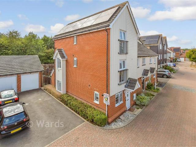 House for sale in Hawkinge, Folkestone