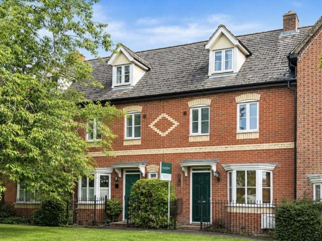 House for sale in Charlton, Dromore