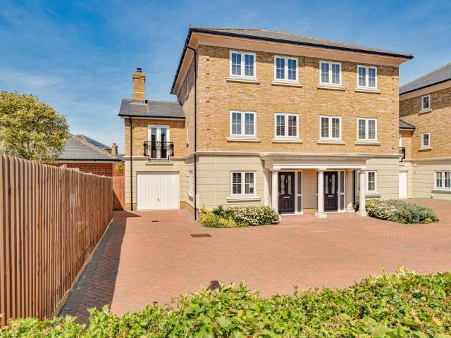 House for sale in Duton Hill, Essex