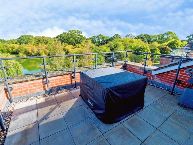 House for sale in Dowd's Farm, Eastleigh