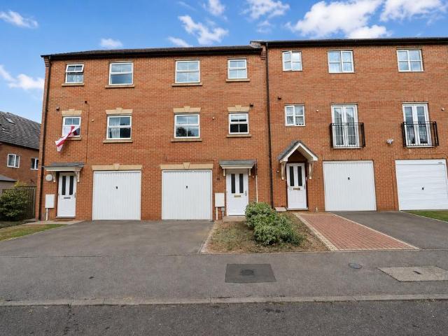 House for sale in Brambleside, Kettering