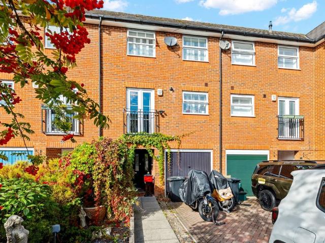 House for sale in Epsom, Epsom and Ewell