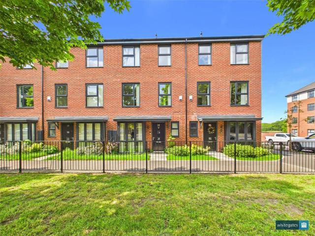 House for sale in Lakeside, South Yorkshire