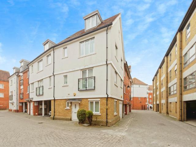 House for sale in St. Mildred's, The Bridge