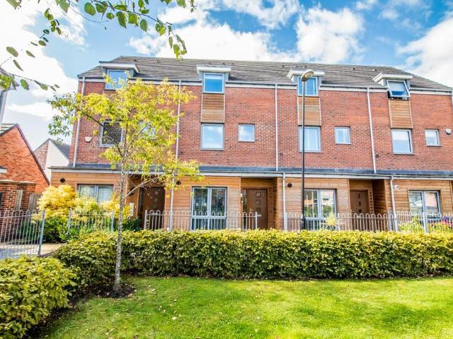 House for sale in Burnside, Fence Houses