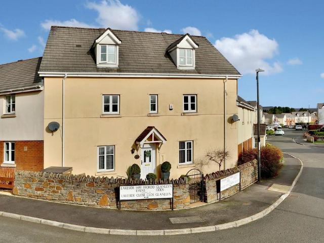 House for sale in Nantyglo and Blaina, Wales