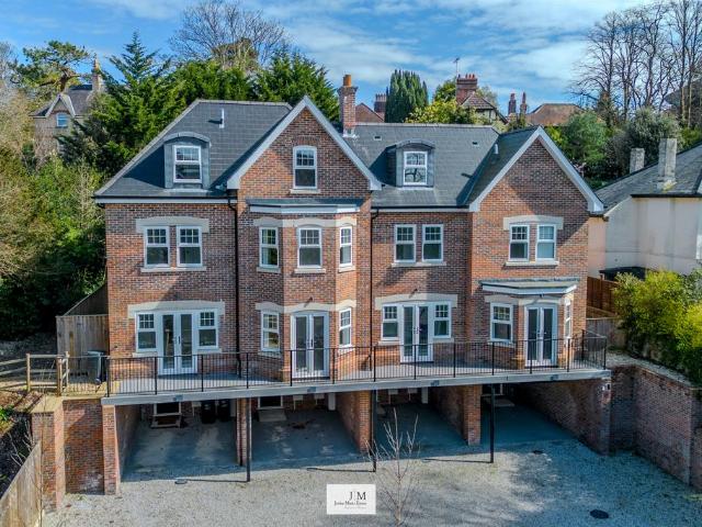 House for sale in West Cliff, Bournemouth