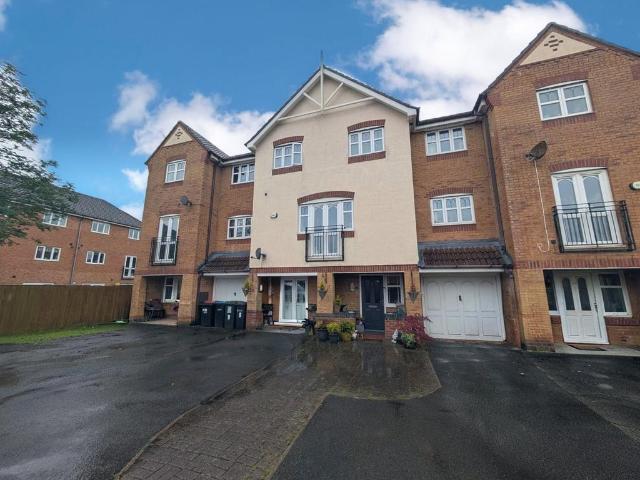 House for sale in Little Neston, West Vale