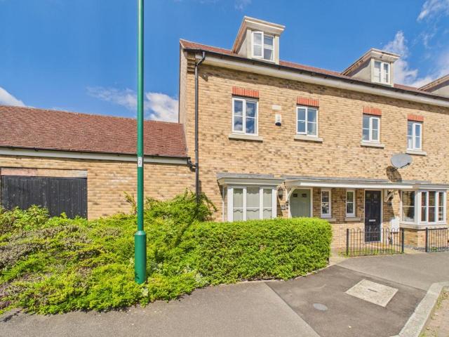 House for sale in Hampton Hargate, Peterborough