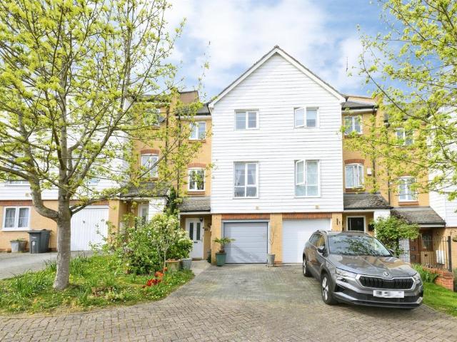 House for sale in Broxbourne, Hertfordshire