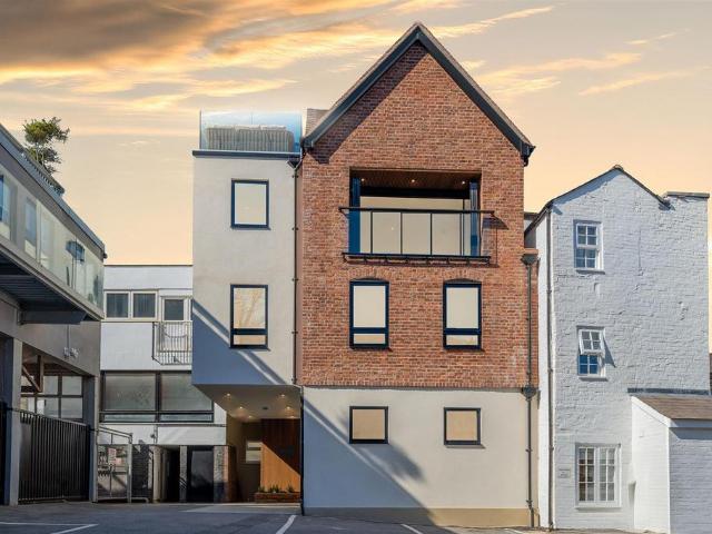 House for sale in Frankwell