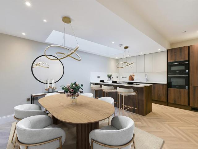 House for sale in Shepherd's Bush, Greater London