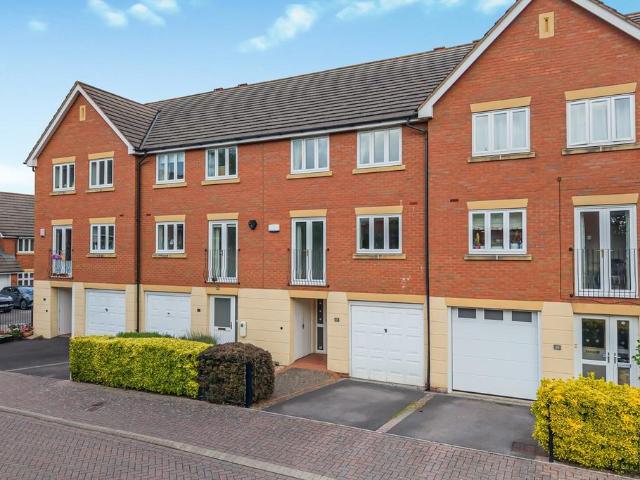 House for sale in Golden Valley, Gloucestershire