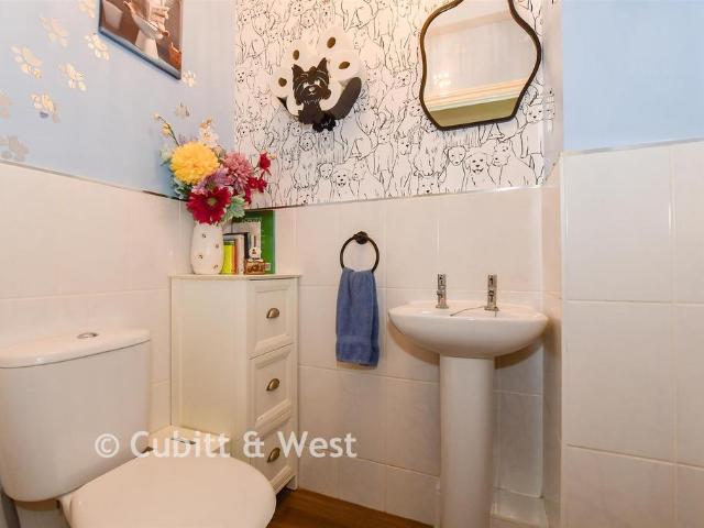 House for sale in Horsham, West Sussex
